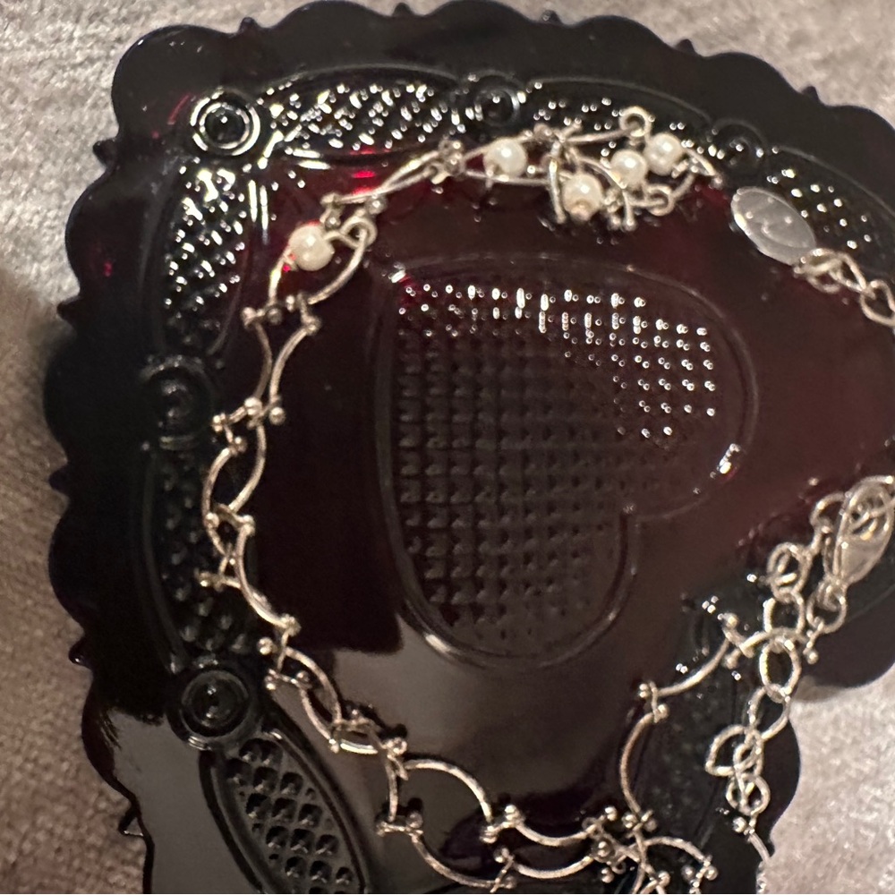 Vintage Liz Claiborne pearl and silver-tone necklace - Picture 2 of 9
